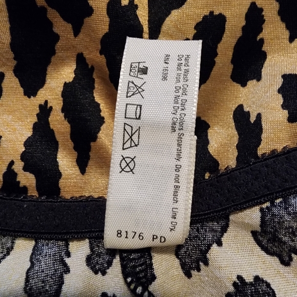 VINTAGE VICTORIAS SECRET 2ND SKIN ANIMAL PRINT MIRACLE BRA DRESS/SLIP 36C - Picture 15 of 16